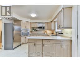 8 - 60 ROSECLIFFE CRESCENT - 7