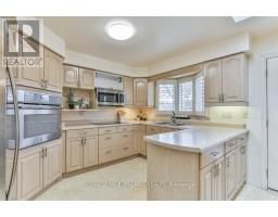 8 - 60 ROSECLIFFE CRESCENT - 8