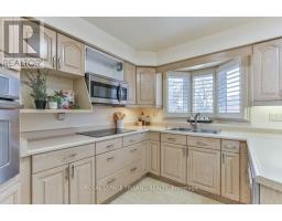 8 - 60 ROSECLIFFE CRESCENT - 9