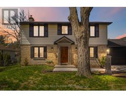 54 LLOYD MANOR CRESCENT - 2