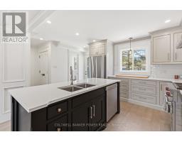 54 LLOYD MANOR CRESCENT - 23