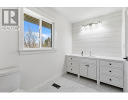 54 LLOYD MANOR CRESCENT - 33