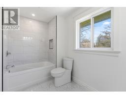 54 LLOYD MANOR CRESCENT - 34