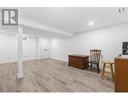 54 LLOYD MANOR CRESCENT - 39