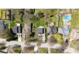 54 LLOYD MANOR CRESCENT - 45