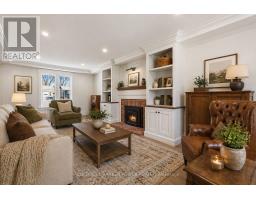 54 LLOYD MANOR CRESCENT - 6