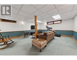 83 GUILDFORD CRESCENT - 33