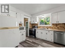 39 SOUTHWOOD CRESCENT - 12