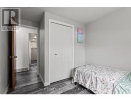 39 SOUTHWOOD CRESCENT - 16