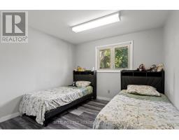 39 SOUTHWOOD CRESCENT - 21