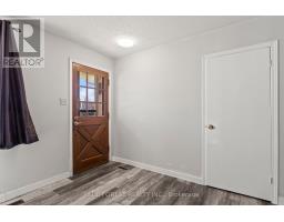 39 SOUTHWOOD CRESCENT - 6