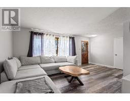 39 SOUTHWOOD CRESCENT - 9