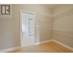 482 JULIANNA COURT - 19