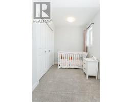 17 EVYLEAN COURT - 35