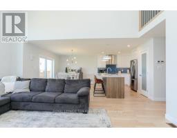 17 EVYLEAN COURT - 8