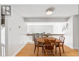 60 - 300 SANDRINGHAM CRESCENT - 10