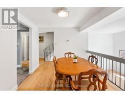 60 - 300 SANDRINGHAM CRESCENT - 11