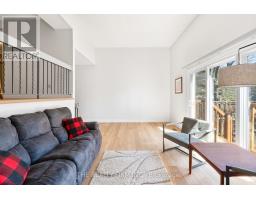 60 - 300 SANDRINGHAM CRESCENT - 8