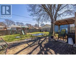 198 ARLINGTON CRESCENT - 31