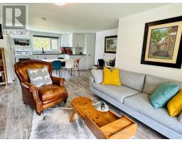 339 CATHERINE STREET - 6