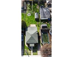 39 FIFTH AVENUE - 42