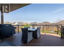 2012 LOCKWOOD CRESCENT - 24