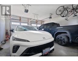 2012 LOCKWOOD CRESCENT - 34