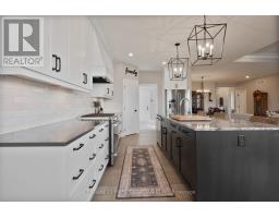 2012 LOCKWOOD CRESCENT - 5