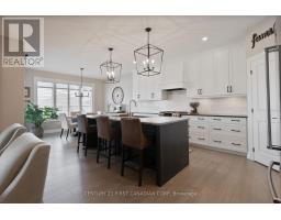 2012 LOCKWOOD CRESCENT - 6