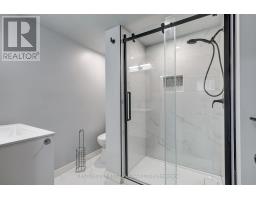 86 PATIENCE CRESCENT - 34