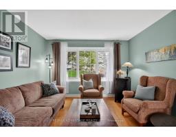 222 HOMESTEAD CRESCENT - 12