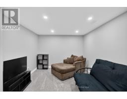 222 HOMESTEAD CRESCENT - 24