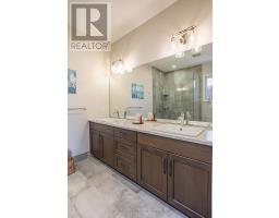 176 BOARDWALK WAY - 21