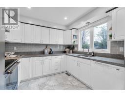 814 GRENFELL DRIVE - 17