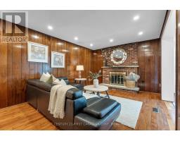 814 GRENFELL DRIVE - 19