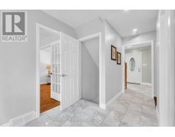 814 GRENFELL DRIVE - 36