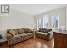 653 PETER STREET - 5