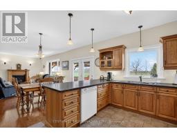 653 PETER STREET - 8