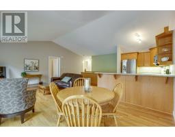 21 - 95 CAPULET LANE - 14