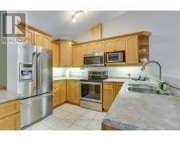 21 - 95 CAPULET LANE - 18