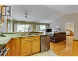21 - 95 CAPULET LANE - 19
