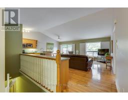 21 - 95 CAPULET LANE - 9