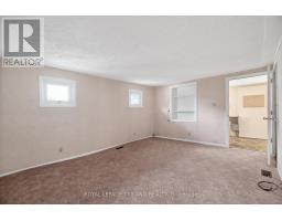 64 WELLINGTON AVENUE - 18
