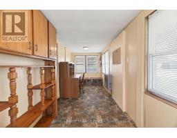 64 WELLINGTON AVENUE - 20