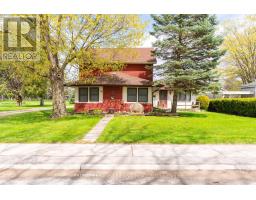 64 WELLINGTON AVENUE - 3