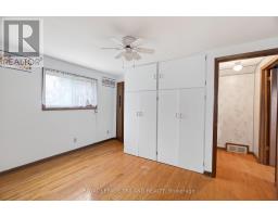 64 WELLINGTON AVENUE - 31