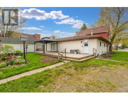 64 WELLINGTON AVENUE - 35