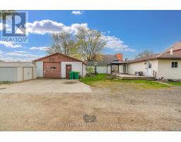 64 WELLINGTON AVENUE - 36