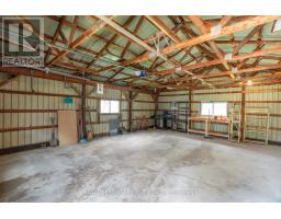 64 WELLINGTON AVENUE - 39