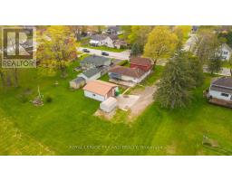 64 WELLINGTON AVENUE - 40